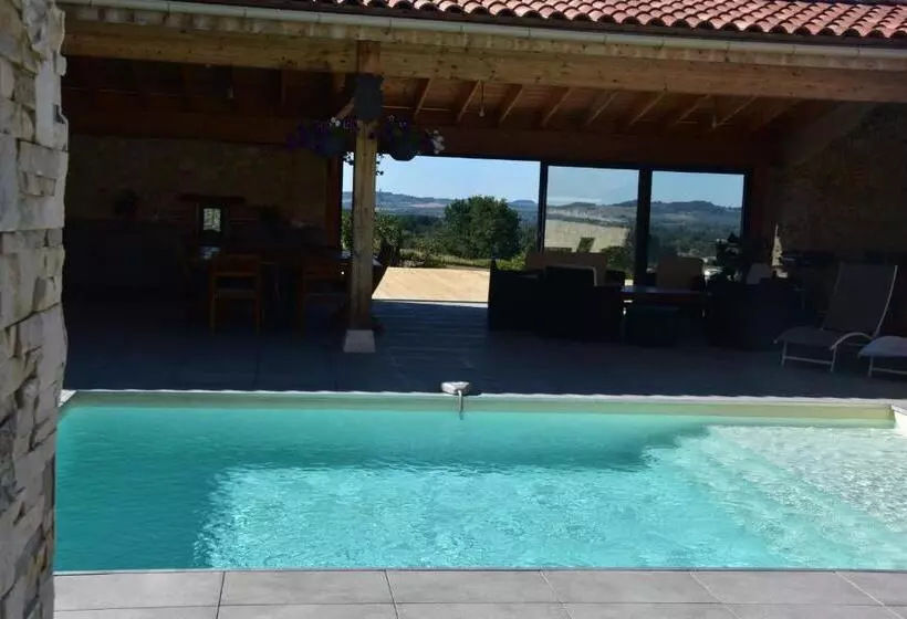 Aamiaismajoitus (B&B) Domaine De Calbiac