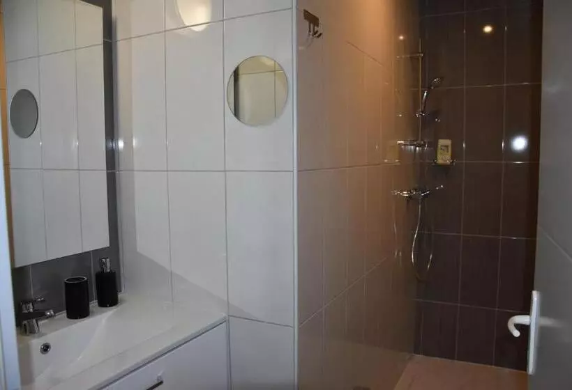 Aamiaismajoitus (B&B) Domaine De Calbiac