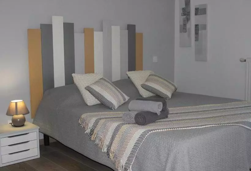 Aamiaismajoitus (B&B) Domaine De Calbiac