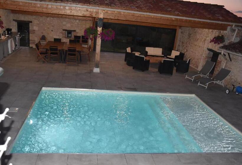 مبيت وإفطار Domaine De Calbiac