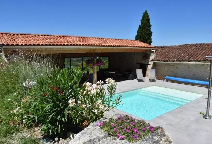 Aamiaismajoitus (B&B) Domaine De Calbiac