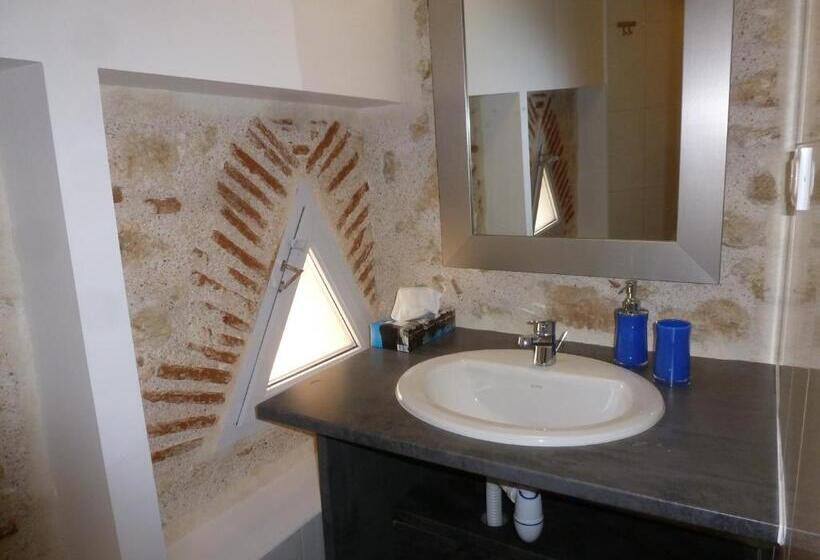 مبيت وإفطار Domaine De Calbiac