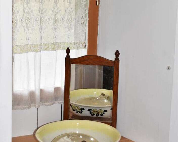 ベッドアンドブレックファースト L Embellie