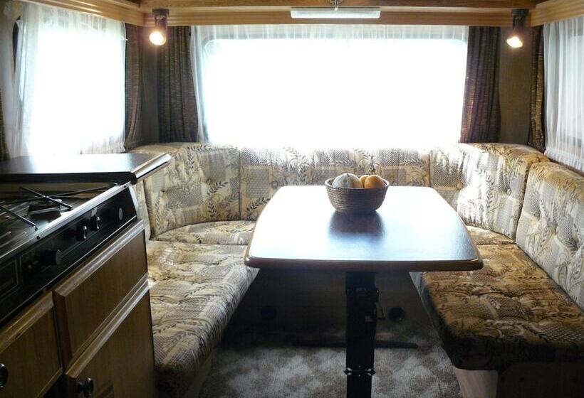 ベッドアンドブレックファースト L Embellie