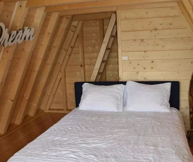 ベッドアンドブレックファースト L Embellie