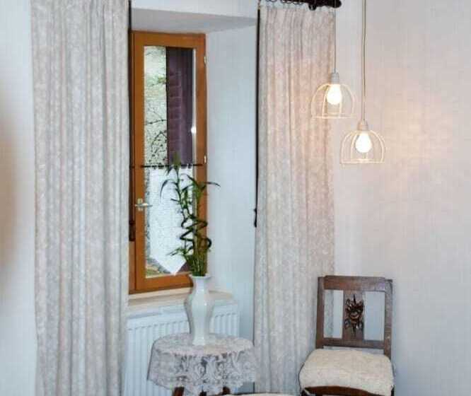 ベッドアンドブレックファースト L Embellie