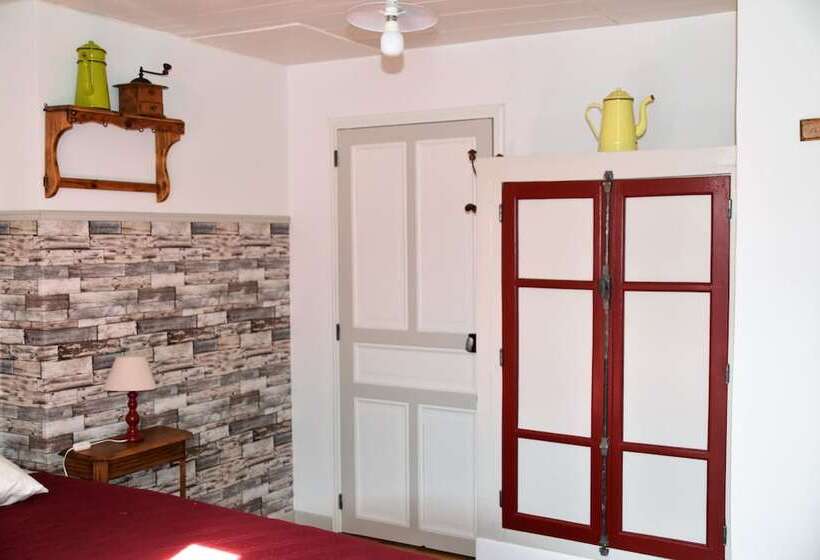 ベッドアンドブレックファースト L Embellie