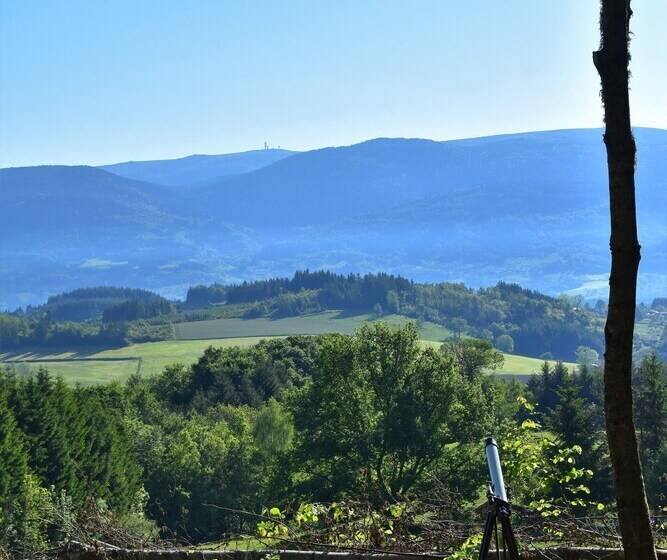 ベッドアンドブレックファースト L Embellie