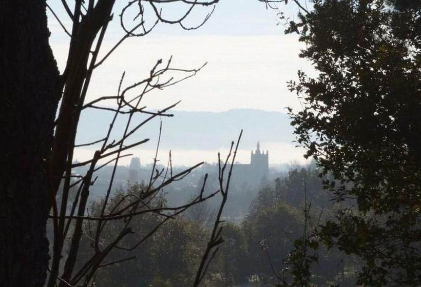 ベッドアンドブレックファースト L Embellie