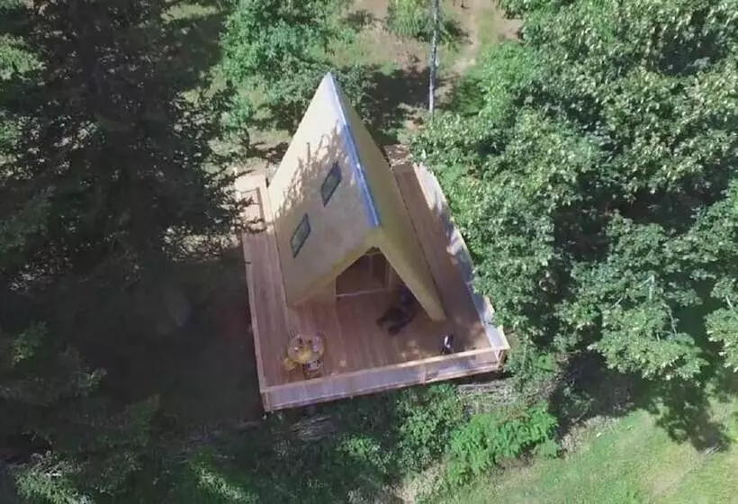 ベッドアンドブレックファースト L Embellie