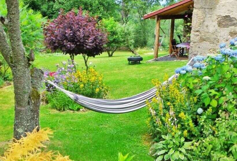 ベッドアンドブレックファースト L Embellie