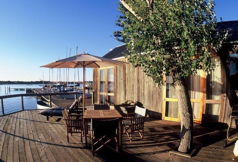 Boathouse Birks River Retreat