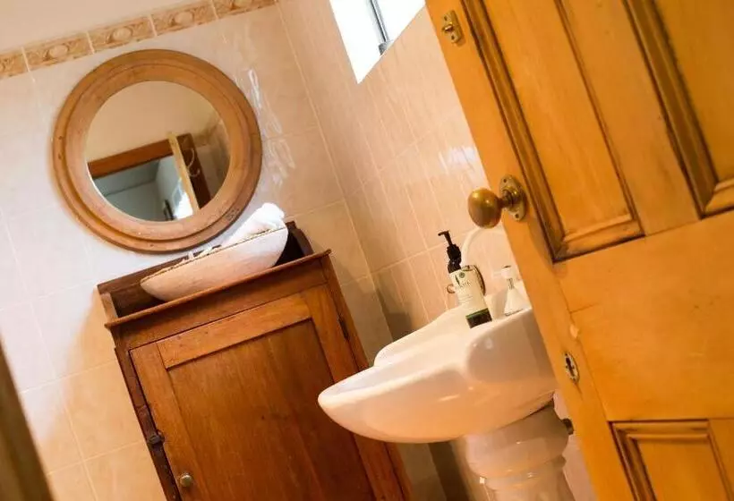 Boathouse  Birks River Retreat