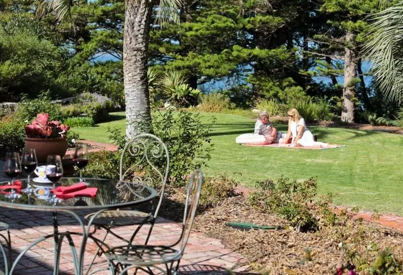 Boathouse  Birks River Retreat