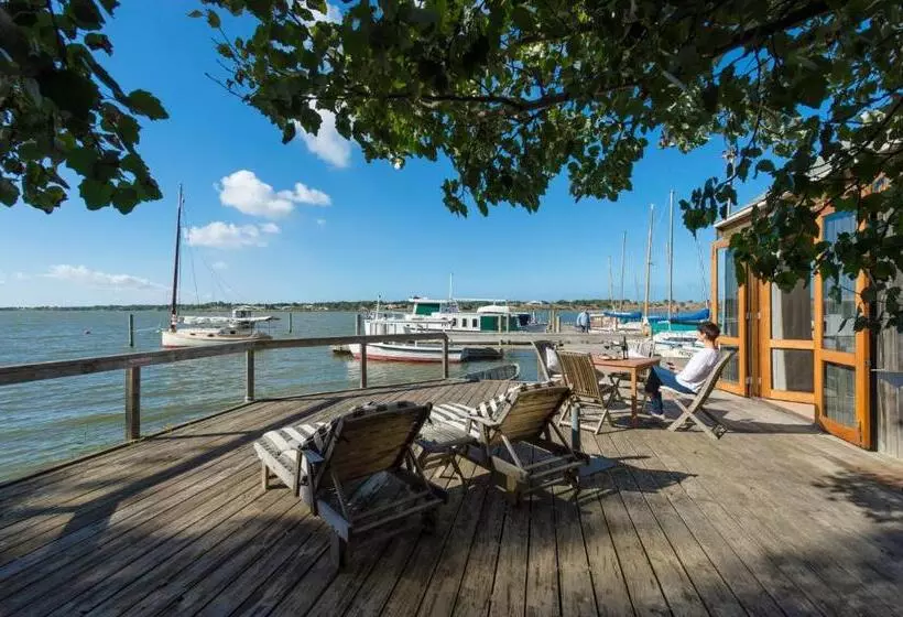 Boathouse  Birks River Retreat