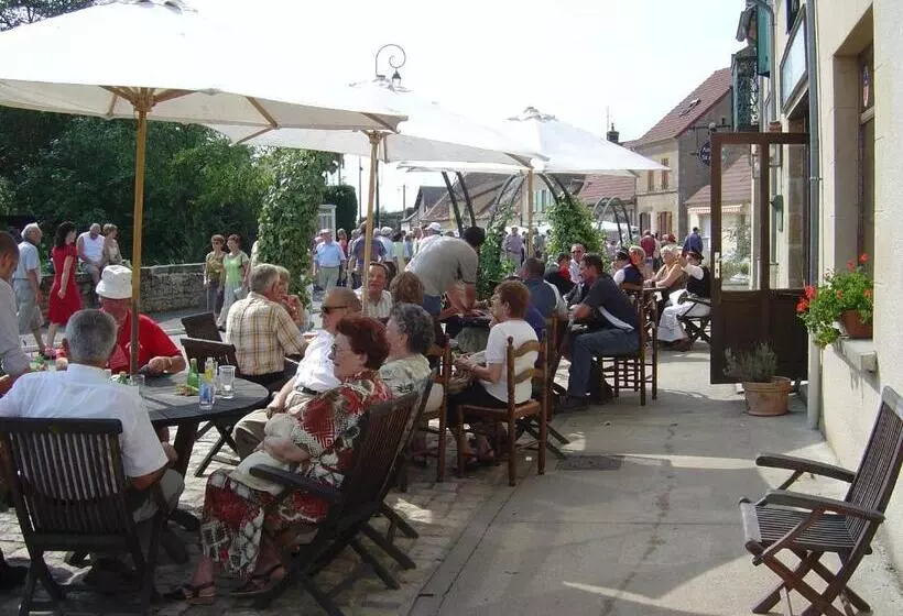 Hostelli Auberge Saint Aubin