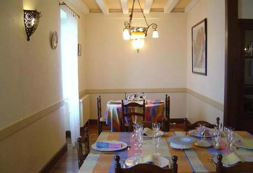 Hostelli Auberge Saint Aubin