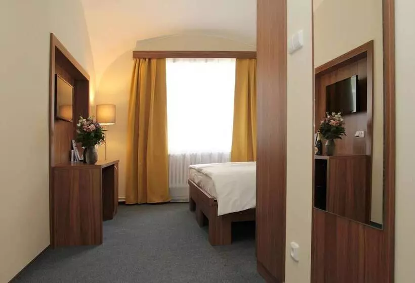 Hotelli Baltaci Stary Zamek