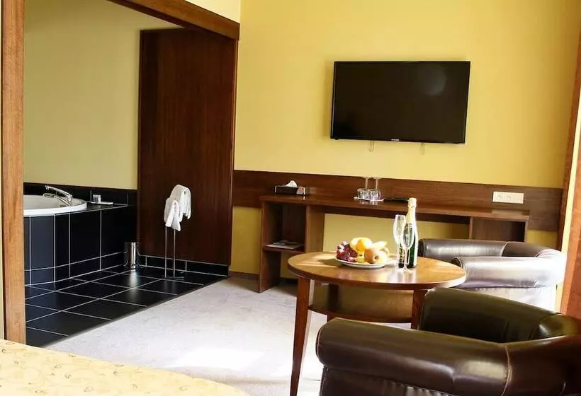 Hotelli Baltaci Stary Zamek