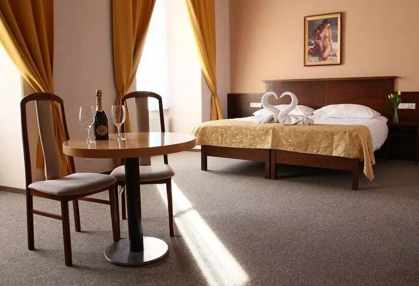 Hotelli Baltaci Stary Zamek