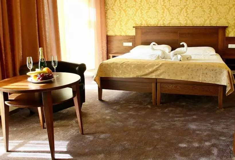 Hotelli Baltaci Stary Zamek