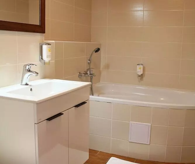 Hotelli Baltaci Stary Zamek