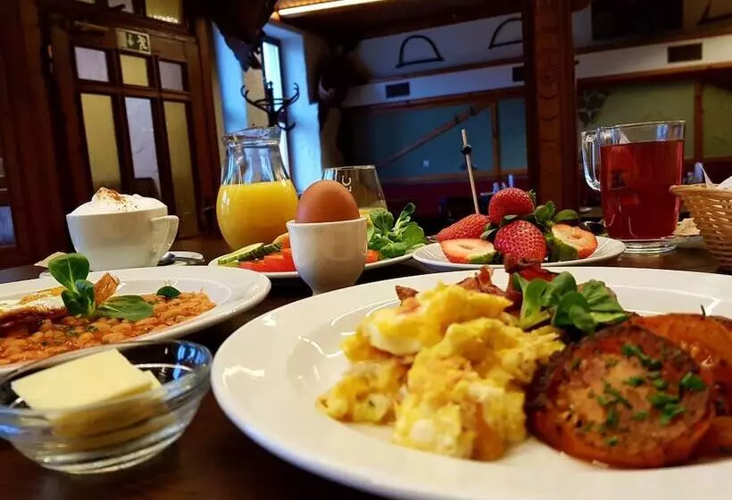 Hotelli Baltaci Stary Zamek