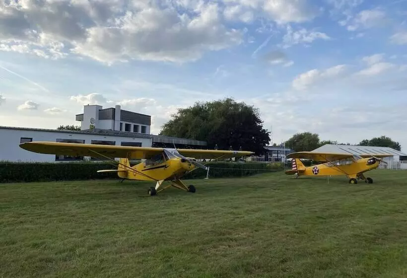 ホテル L'aérodrome De La Baie De Somme