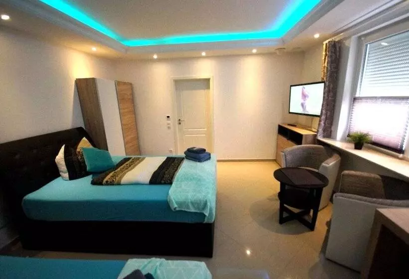 ホテル Pension / Zimmervermietung Wasbek