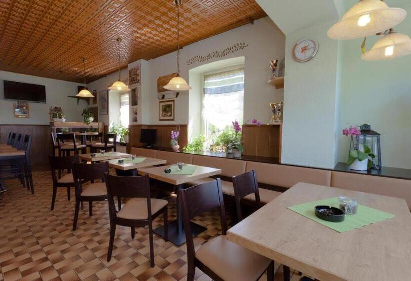 בית מלון כפרי Restaurant Birgeler Hof