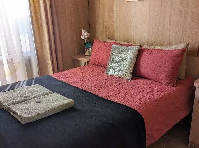 Kingscote Tourist Park And Family Units