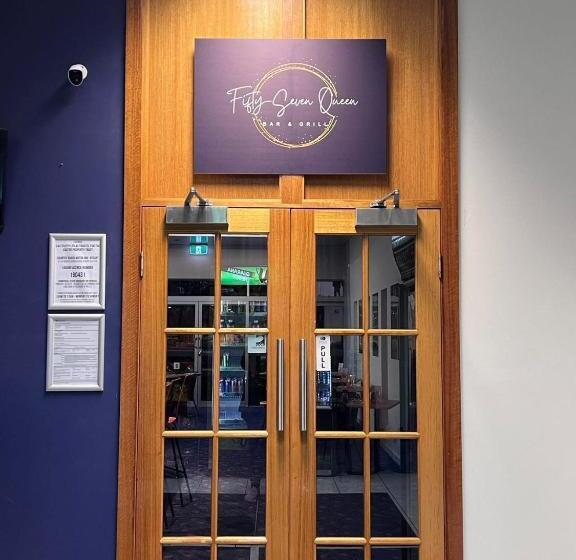 汽车旅馆 Country Roads Motor Inn Dysart