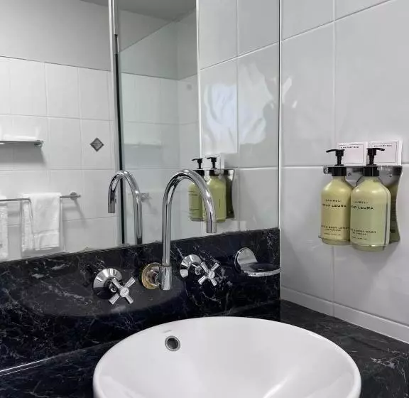 Motelli Country Roads Motor Inn Dysart