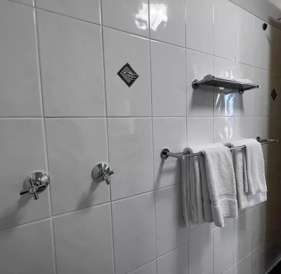 Motelli Country Roads Motor Inn Dysart