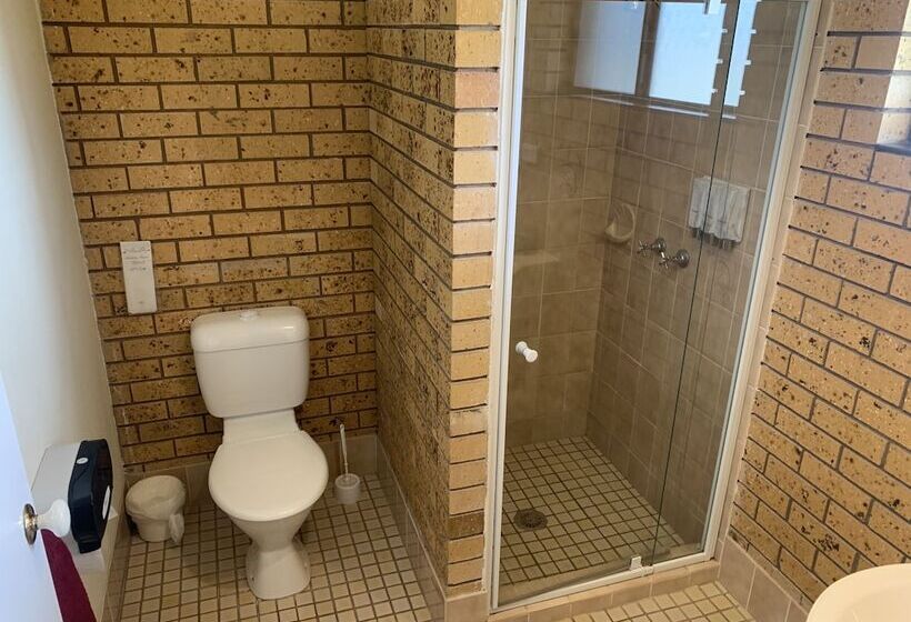 모텔 Newell Motor Inn Narrandera