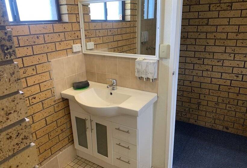 모텔 Newell Motor Inn Narrandera