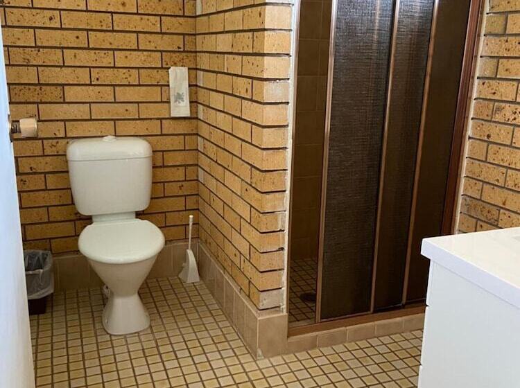 모텔 Newell Motor Inn Narrandera