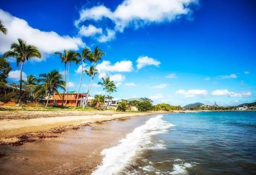 Motelli Seaspray Waterfront Holiday Units