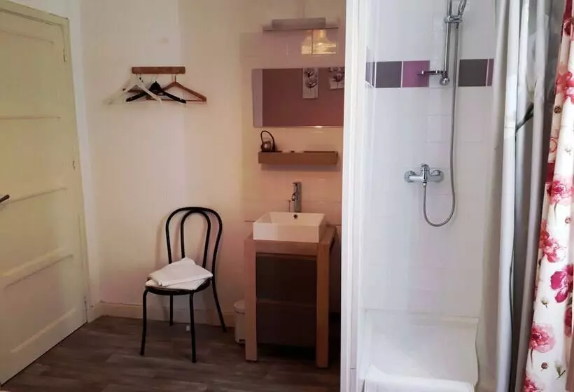 Majatalo Café De La Place