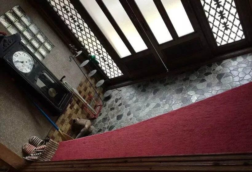 ペンション Happy Guest House