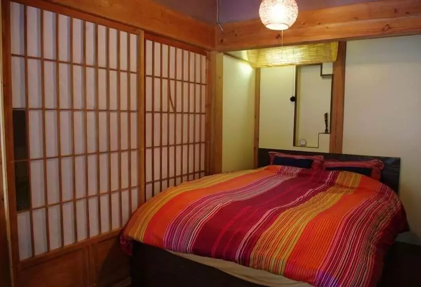 ペンション Happy Guest House