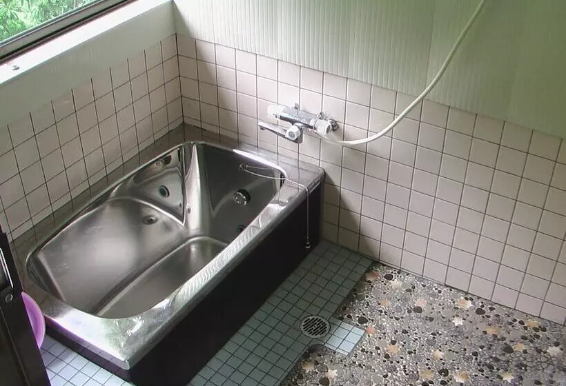 ペンション Happy Guest House