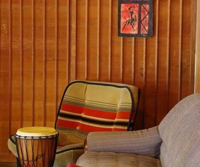 ペンション Happy Guest House