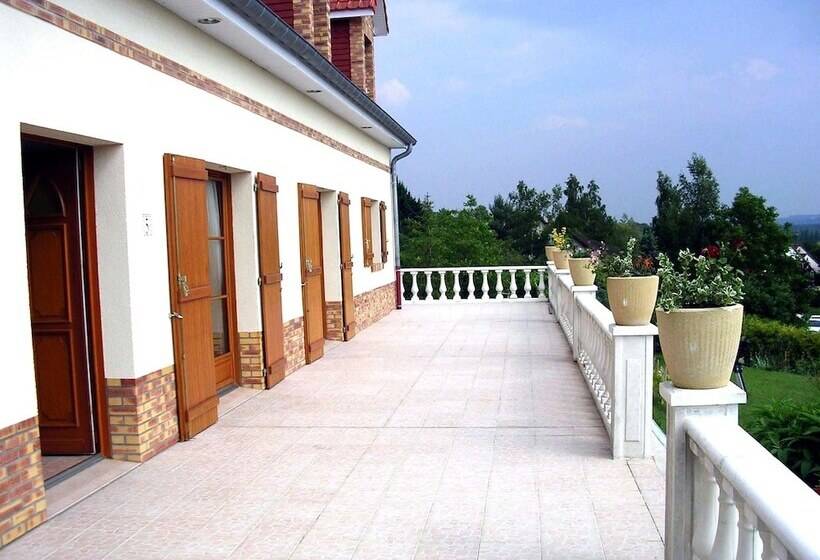 بنسيون La Maison Fleurie