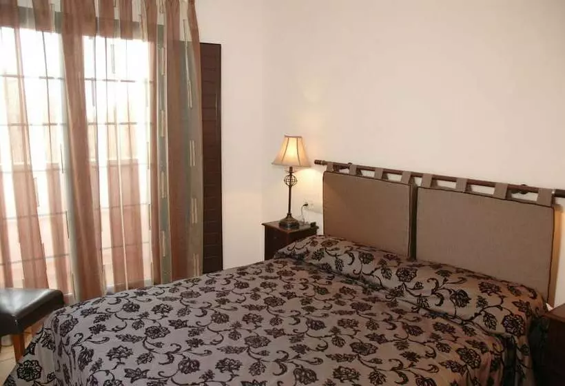 Residenssi Hacienda Del álamo Golf Resort