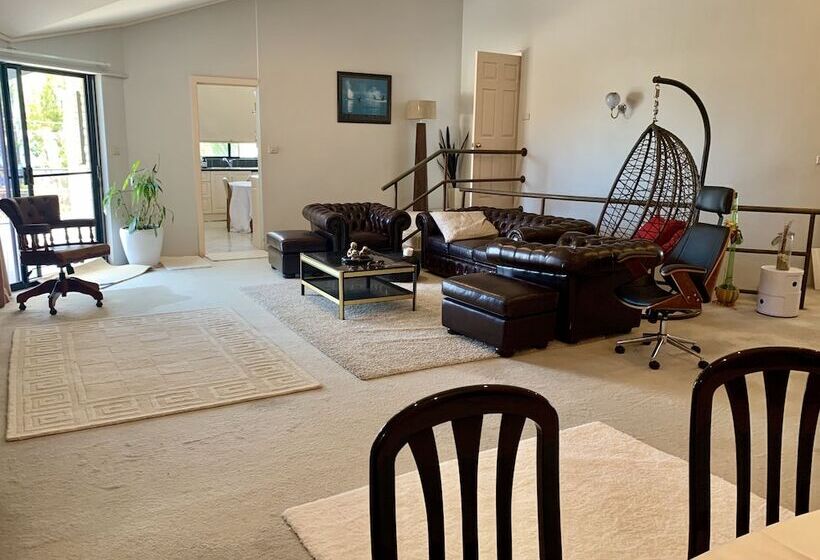 Seaview Bed And Breakfast