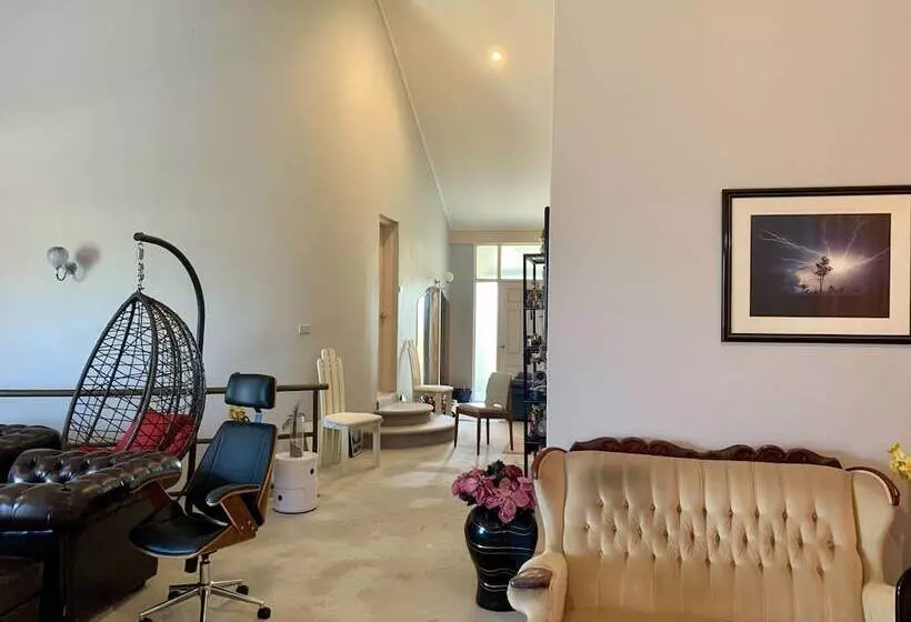 Seaview Bed And Breakfast