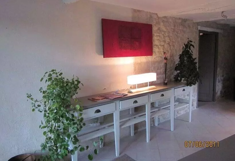 Aamiaismajoitus (B&B) A La Maison D'hôtes