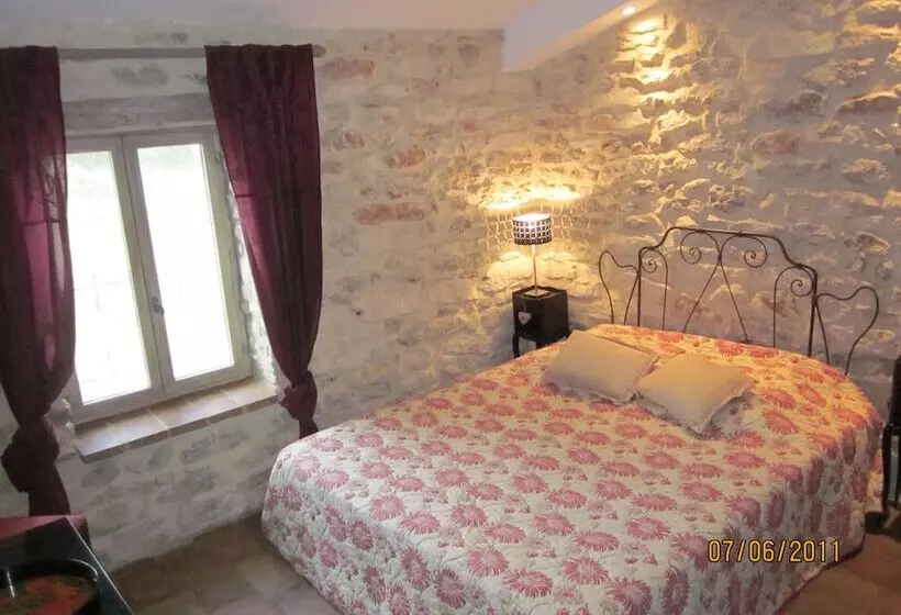 Aamiaismajoitus (B&B) A La Maison D'hôtes