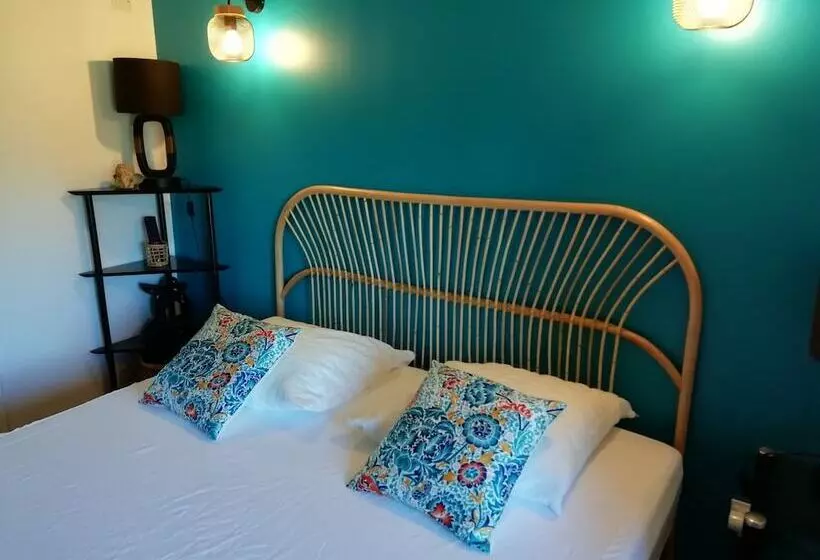 Aamiaismajoitus (B&B) A La Maison D'hôtes